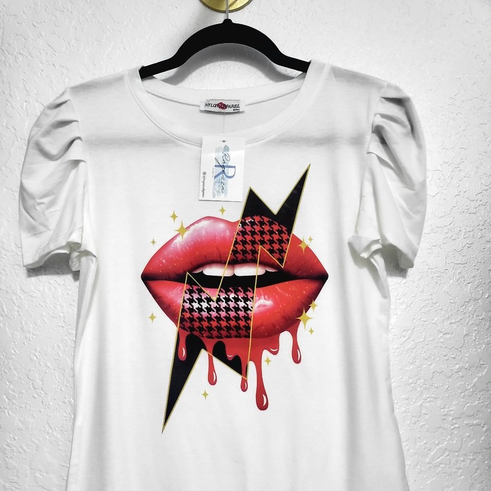 Red lip white T-shirt - Picture 1 of 4